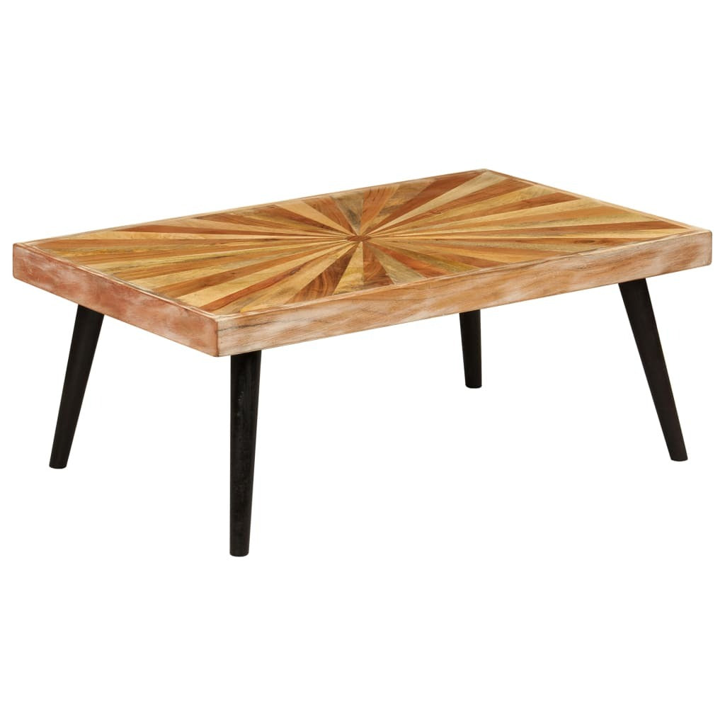 Table basse en bois massif Amaria, vue en angle avec plateau marqueterie et pieds noirs effilés